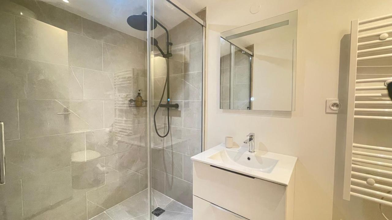 Le Terracotta - Appartement Tout Equipe A Niort Luaran gambar